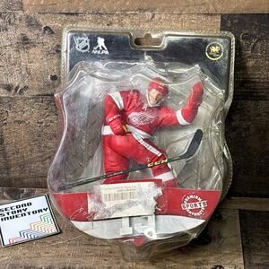 Pavel Datsyuk Detroit Red Wings Imports Dragon Figure NIB NHL CCM Hockey Stick